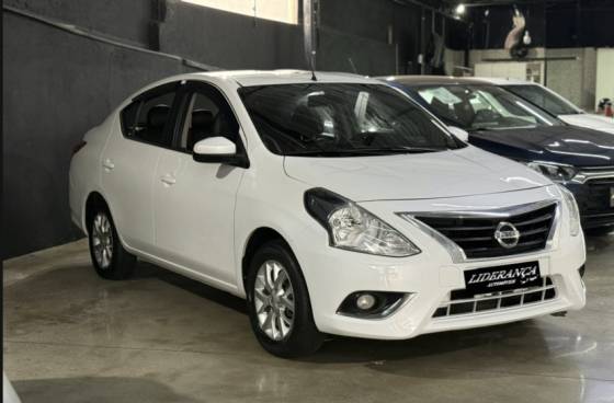 NISSAN VERSA 1.6 16V FLEXSTART V-DRIVE PLUS XTRONIC